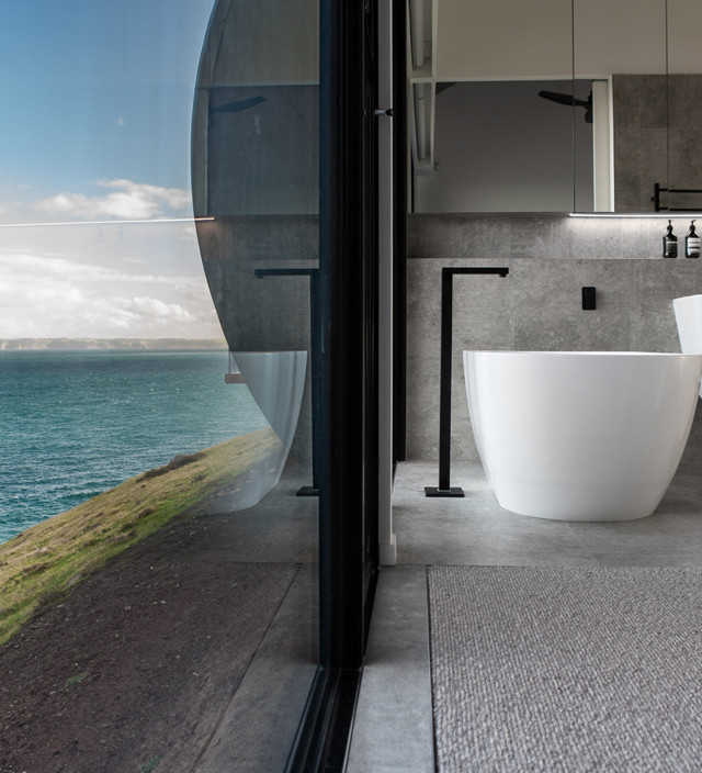 The Dreamiest Bathtubs on the Fleurieu Peninsula